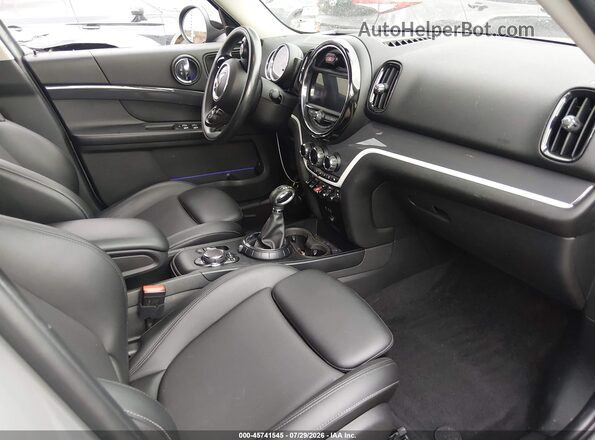 WMZYT5C32H3D81070 2017 MINI COUNTRYMAN Gray Widok wnętrza z przodu