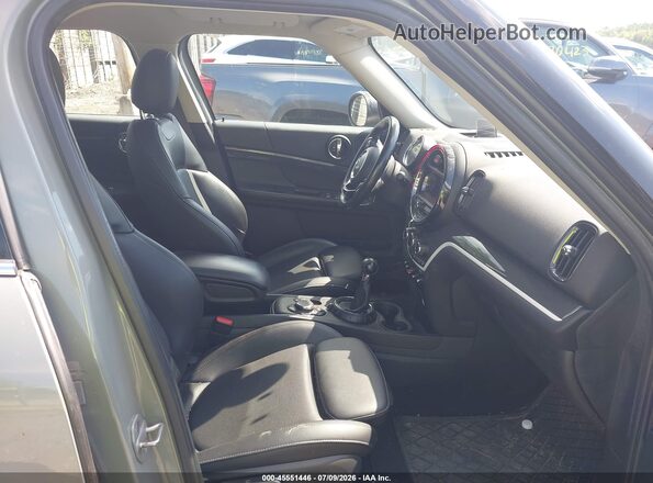 WMZYT5C36H3E18816 2017 MINI COUNTRYMAN Gray Widok wnętrza z przodu