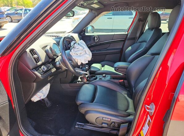 WMZYT5C58K3J87763 2019 MINI COOPER Красный Вид салона спереди