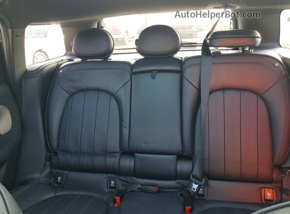 WMZYU7C43J3E56351 2018 MINI COOPER Синий Вид задних сидений