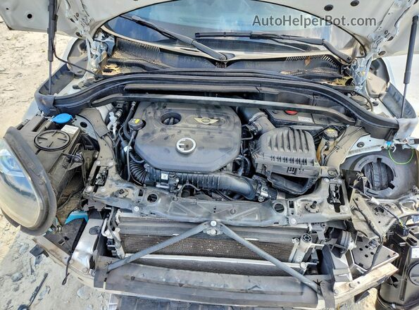 WMZYU7C50K3F93659 2019 MINI COOPER Silver Rear interior view
