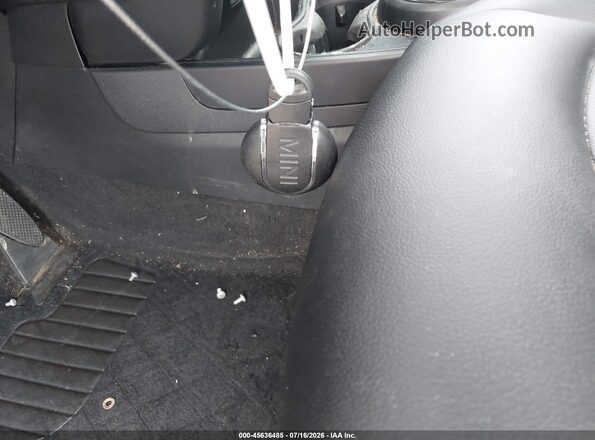 WMZYV5C3XJ3E02859 2018 MINI COUNTRYMAN Белый Вид панели приборов