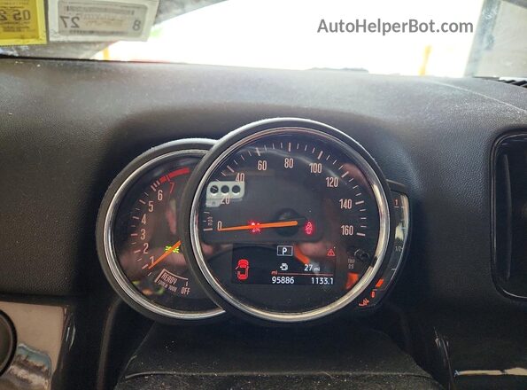 WMZYW5C06L3L15219 2020 MINI COOPER Black Սարքավորումների վահանակի տեսք