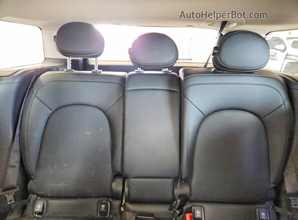 WMZYW5C06L3L15219 2020 MINI COOPER Black Հետևի նստատեղերի տեսք