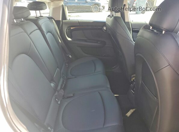 WMZYW7C07L3L26337 2020 MINI COOPER White Vista de los asientos traseros