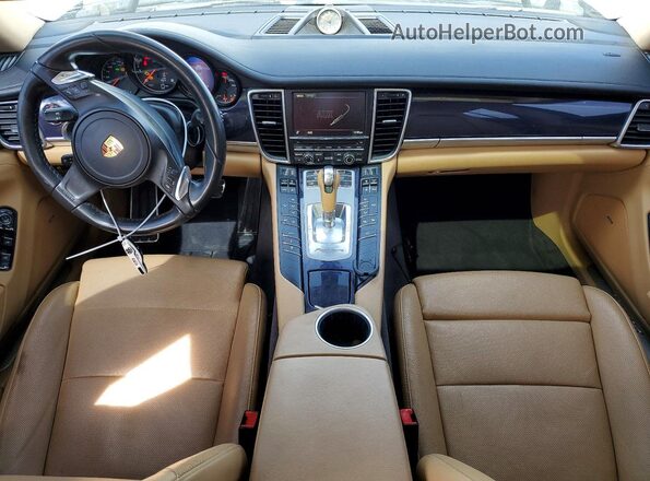 WP0AA2A70GL004471 2016 PORSCHE PANAMERA White Dashboard view