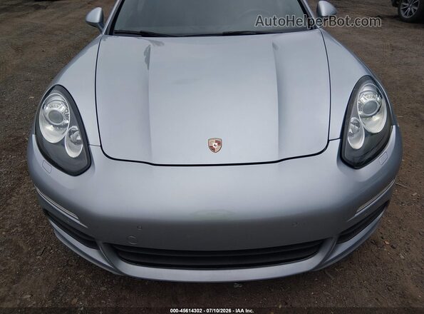 WP0AA2A72GL001734 2016 PORSCHE PANAMERA Silver Widok z przodu