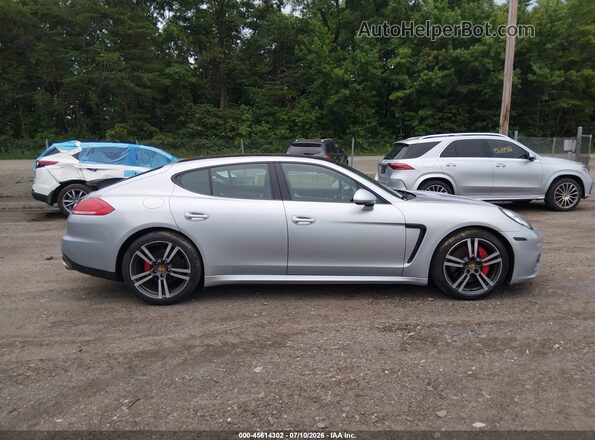WP0AA2A72GL001734 2016 PORSCHE PANAMERA Silver Widok wnętrza z tyłu