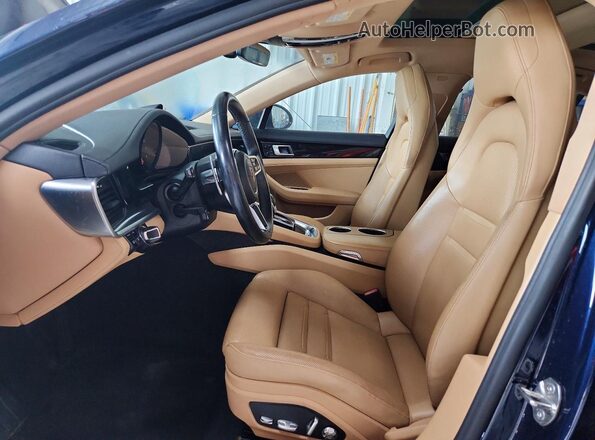 WP0AA2A72JL100755 2018 PORSCHE PANAMERA Синий Вид салона спереди