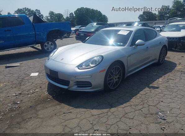 WP0AA2A77GL007562 2016 PORSCHE PANAMERA Серебряный Передняя левая четверть
