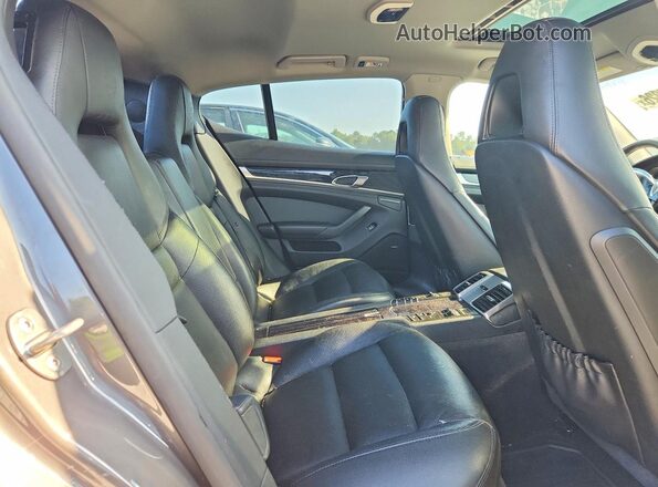 WP0AA2A79GL004582 2016 PORSCHE PANAMERA Серый Вид задних сидений
