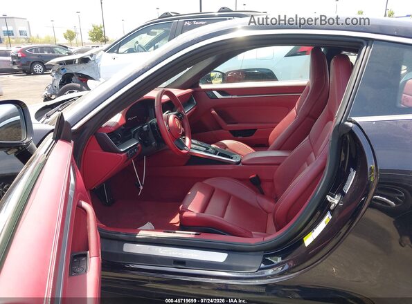 WP0AA2A93SS206060 2025 PORSCHE 911 Black Widok wnętrza z przodu