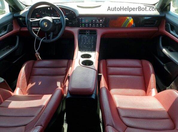 WP0AA2Y10RSA10817 2024 PORSCHE TAYCAN Beige Առջևի վահանակի տեսք