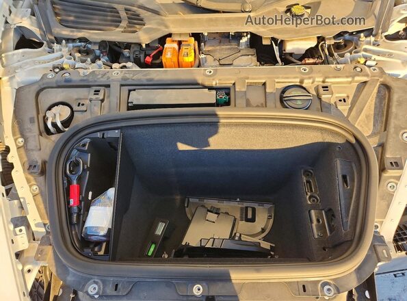 WP0AA2Y11MSA13430 2021 PORSCHE TAYCAN White Rear interior view