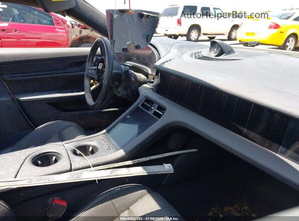 WP0AA2Y19RSA11304 2024 PORSCHE TAYCAN White Vista interior delantera