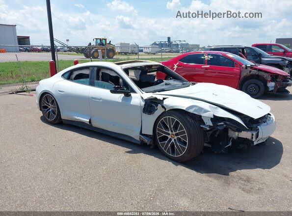 WP0AA2Y19RSA11304 2024 PORSCHE TAYCAN White Vista interior trasera
