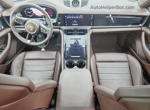 WP0AA2YA8RL005484 2024 PORSCHE PANAMERA Green წინა პანელის ხედი