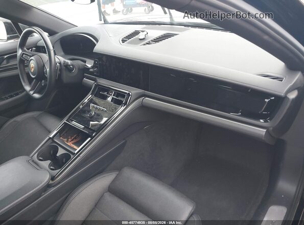 WP0AA2YAXSL001054 2025 PORSCHE PANAMERA Black Front interior view
