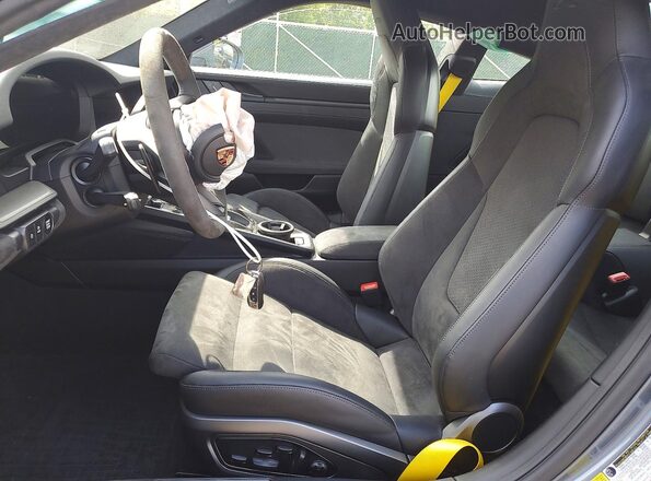 WP0AB2A9XTS226787 2026 PORSCHE 911 Gray Vista interior delantera