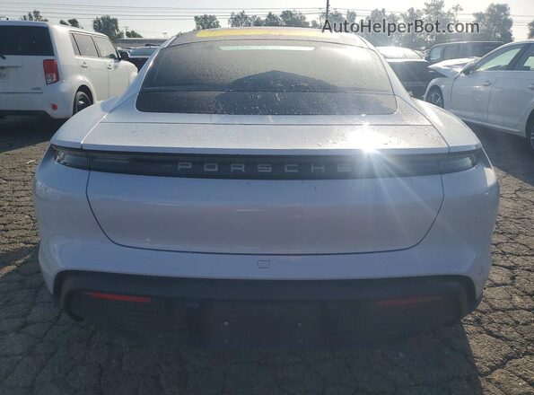 WP0AB2Y19MSA40873 2021 PORSCHE TAYCAN White Widok z tyłu