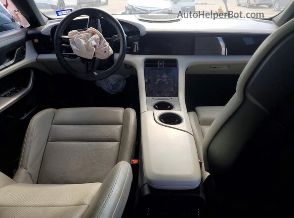 WP0AB2Y19MSA45989 2021 PORSCHE TAYCAN White Առջևի վահանակի տեսք