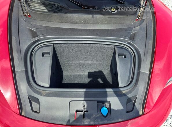 WP0AB2Y1XRSA35303 2024 PORSCHE TAYCAN Красный Вид задней части салона