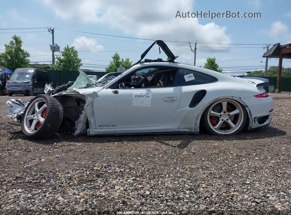 WP0AD2A98GS166573 2016 PORSCHE 911 Белый Вид задней части салона