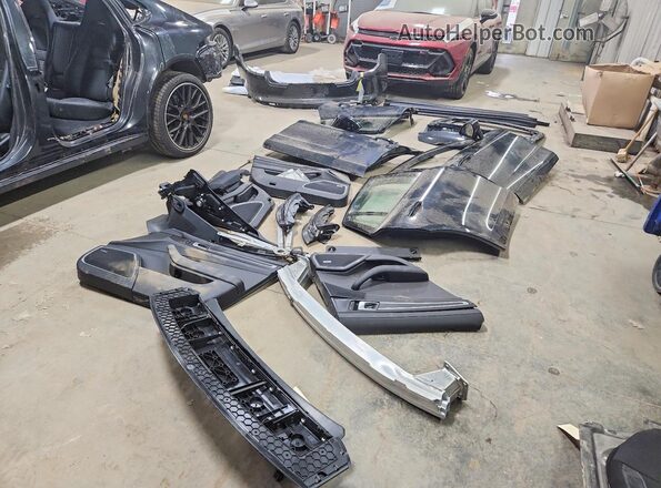WP0AJ2A74PL103200 2023 PORSCHE PANAMERA Charcoal Widok komory silnika