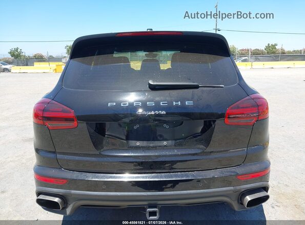 WP1AA2A20HKA80606 2017 PORSCHE CAYENNE Черный 
