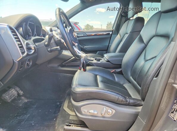 WP1AA2A22GLA02868 2016 PORSCHE CAYENNE Gray Вид салону спереду