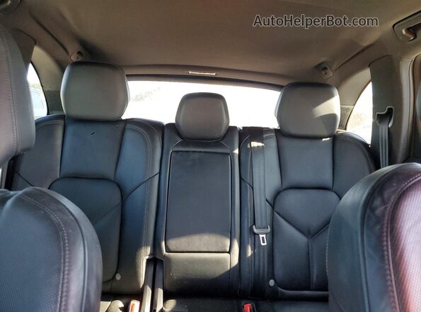 WP1AA2A25GLA04887 2016 PORSCHE CAYENNE Silver Rear seats view