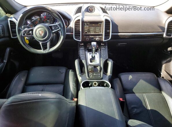 WP1AA2A25GLA04887 2016 PORSCHE CAYENNE Silver Dashboard view