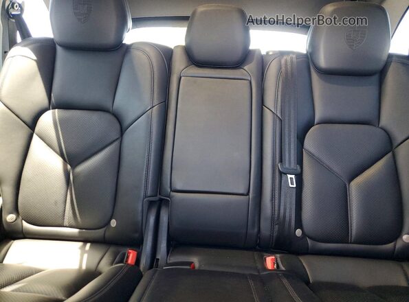 WP1AA2A26JKA06970 2018 PORSCHE CAYENNE Белый Вид задних сидений