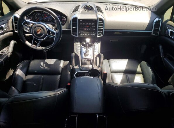 WP1AA2A26JKA06970 2018 PORSCHE CAYENNE Белый Вид панели приборов