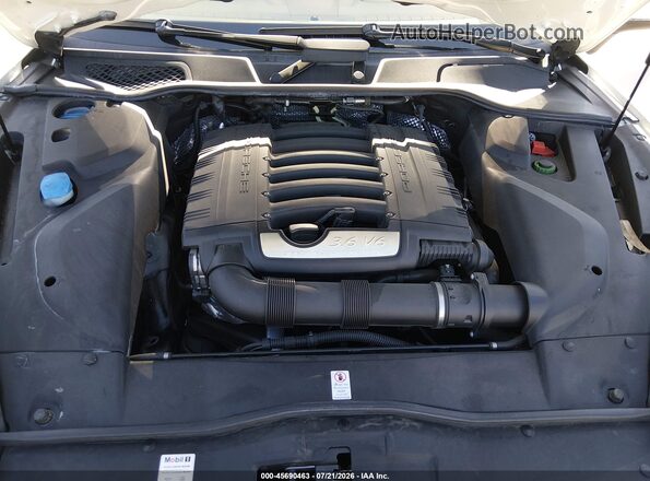 WP1AA2A27HKA84264 2017 PORSCHE CAYENNE White Rear view