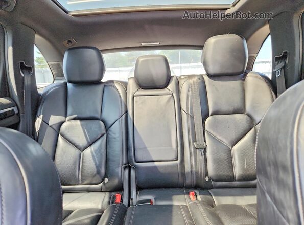 WP1AA2A27HKA88556 2017 PORSCHE CAYENNE Black Вид задніх сидінь