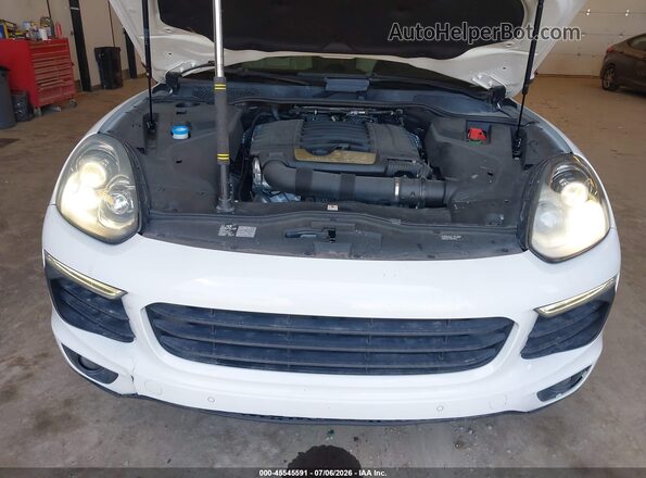 WP1AA2A28GKA12052 2016 PORSCHE CAYENNE White Հետևի տեսք