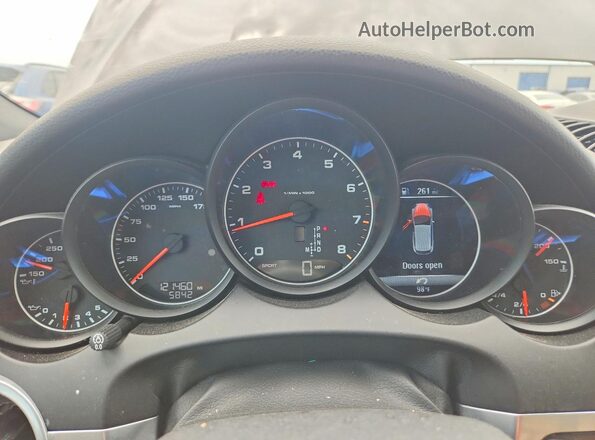 WP1AA2A29GKA13484 2016 PORSCHE CAYENNE Burgundy Widok zestawu wskaźników