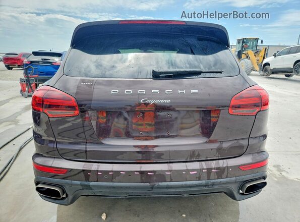 WP1AA2A29GKA13484 2016 PORSCHE CAYENNE Burgundy Widok z tyłu