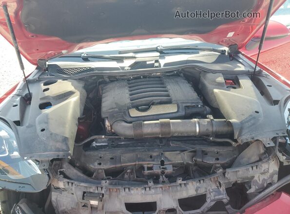 WP1AA2A29GKA36070 2016 PORSCHE CAYENNE Red Սալոնի հետևի տեսք