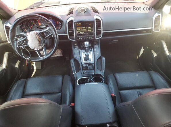 WP1AA2A29GKA36070 2016 PORSCHE CAYENNE Red Առջևի վահանակի տեսք