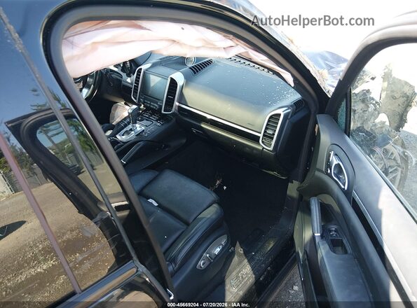WP1AA2A29HKA92298 2017 PORSCHE CAYENNE Black წინა სალონის ხედი