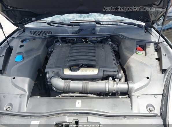 WP1AA2A2XHKA88549 2017 PORSCHE CAYENNE Черный Вид сзади