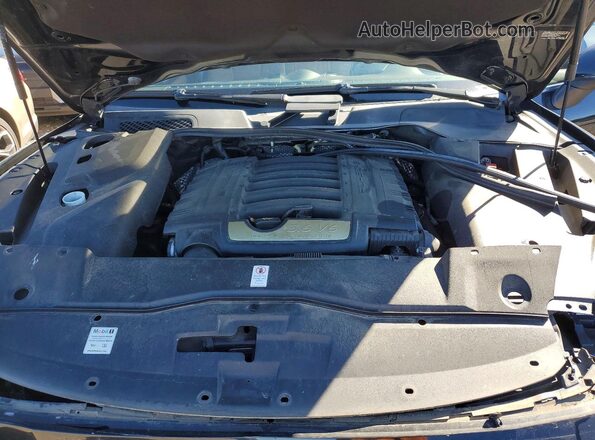 WP1AA2A2XJKA00931 2018 PORSCHE CAYENNE Black უკანა სალონის ხედი