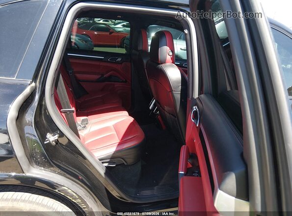 WP1AA2A2XJKA07748 2018 PORSCHE CAYENNE Black VIN կոդի պիտակի տեսք