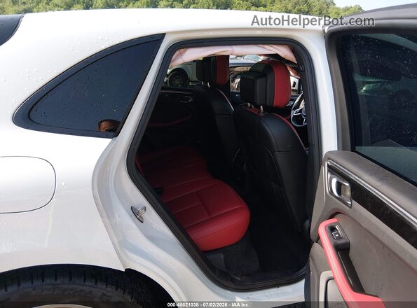 WP1AA2A50JLB11007 2018 PORSCHE MACAN White Widok naklejki z numerem VIN