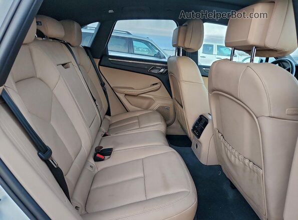 WP1AA2A50NLB11062 2022 PORSCHE MACAN Белый Вид задней части салона