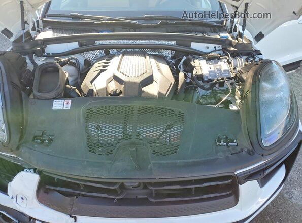 WP1AA2A50RLB17417 2024 PORSCHE MACAN White Widok komory silnika