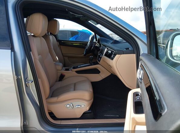 WP1AA2A51RLB13067 2024 PORSCHE MACAN Серебряный Вид салона спереди
