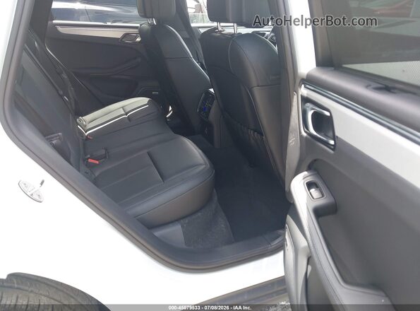 WP1AA2A51TLB04442 2026 PORSCHE MACAN White Widok naklejki z numerem VIN